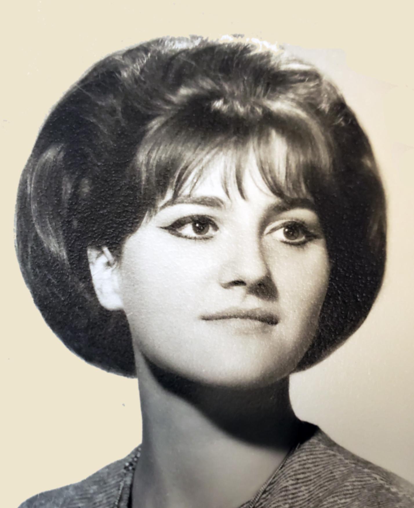 Ellyn McLain
